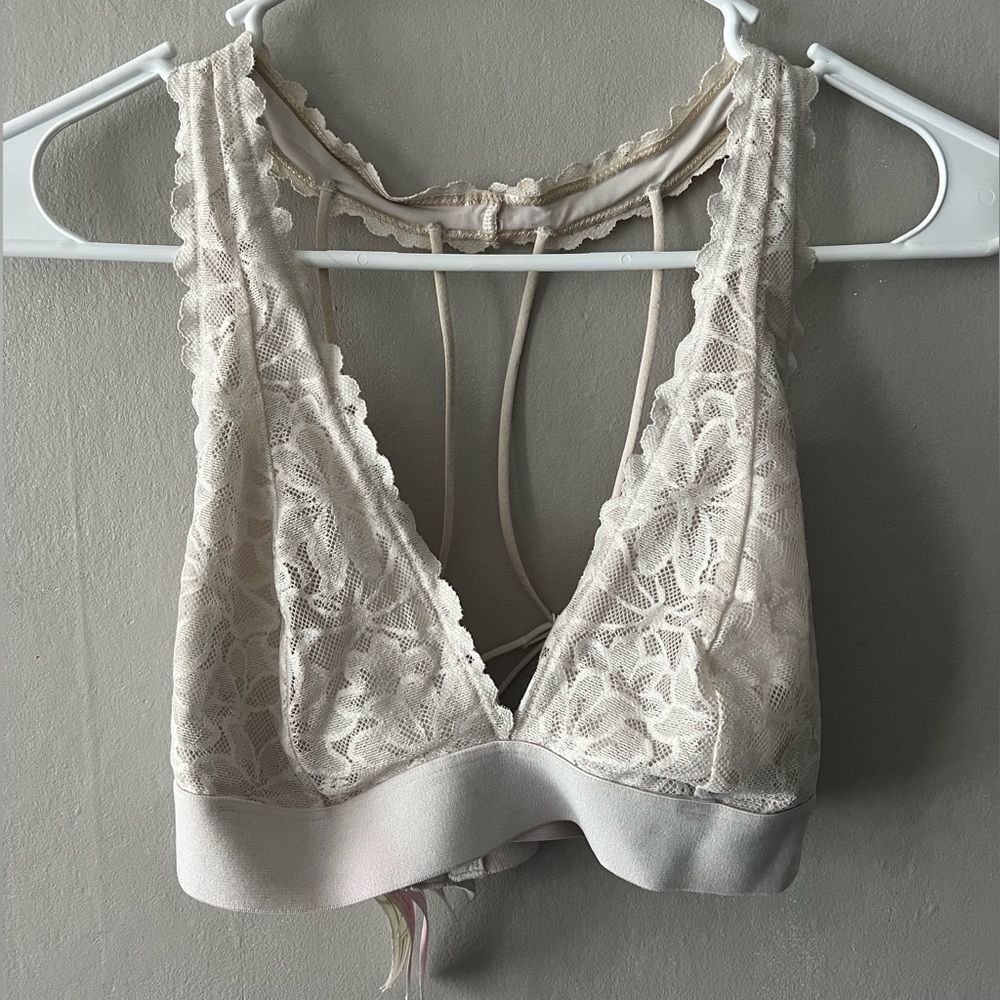 Victoria’s Secret PINK Ivory Lace Bralette Strappy Racerback Wireless Floral Bra